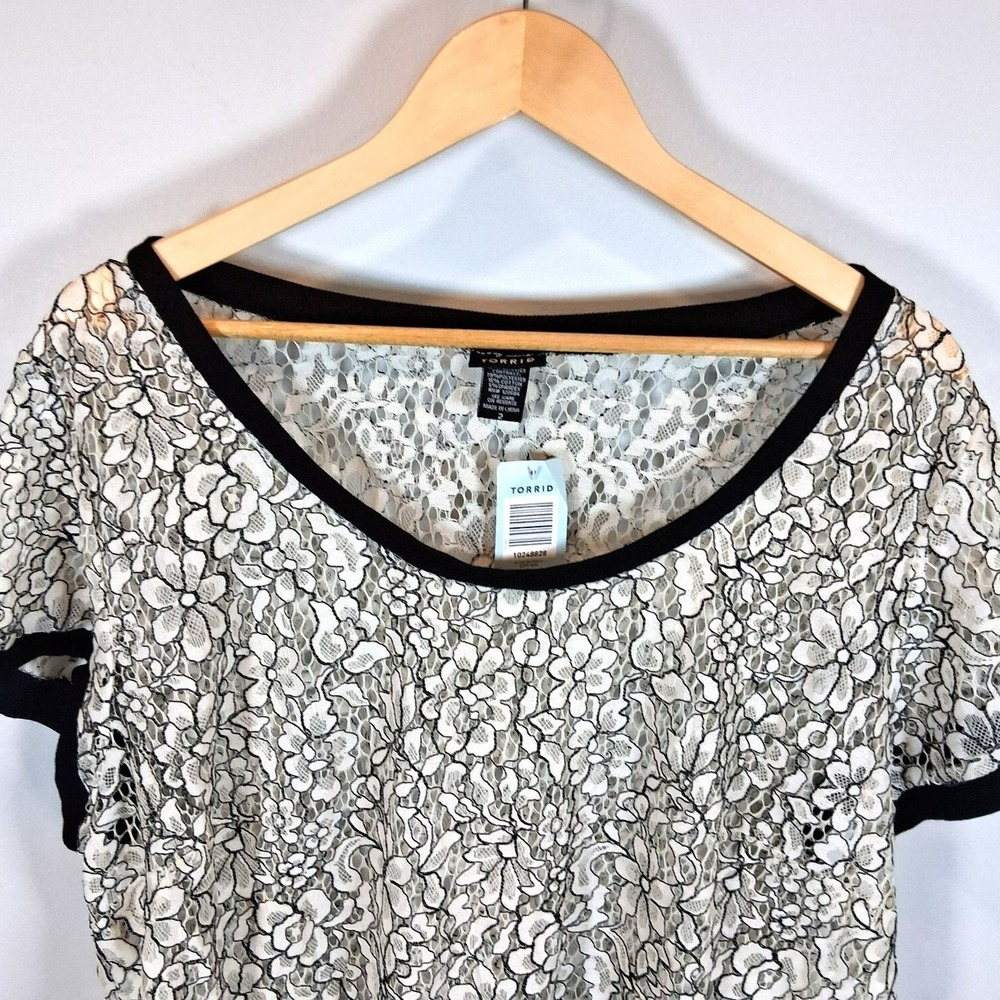 Torrid NWT White Floral Lace Sheer Top 2X Plus Size Romantic Coquette Bridal - Picture 3 of 14